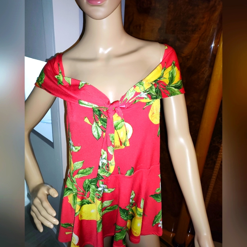 Beautiful off the Shoulder Top